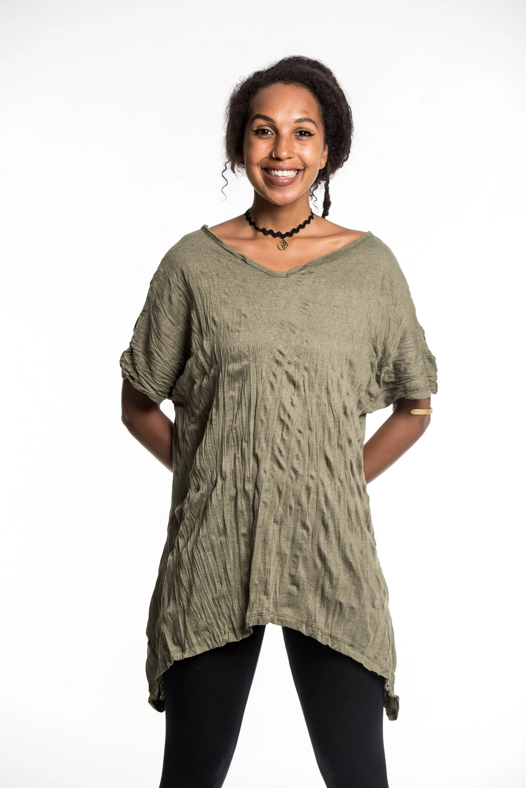 Womens Solid Color Loose V Neck T-Shirt in Green